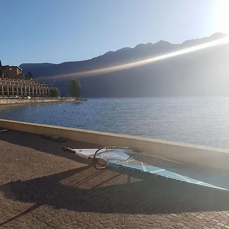 Garda Ibiscus Di Francia Apartamento Desenzano del Garda